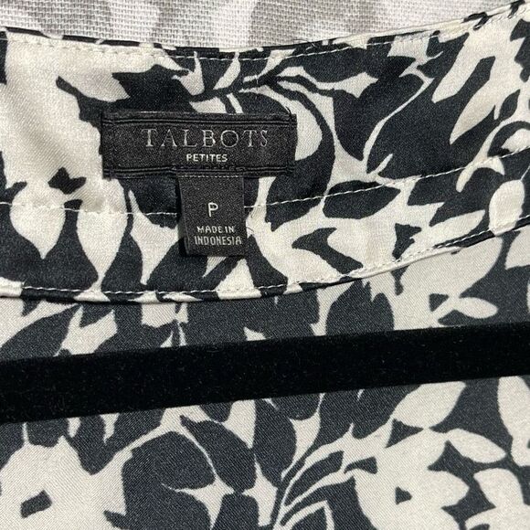 TALBOTS Black and White Floral Tank - Picture 4 of 5
